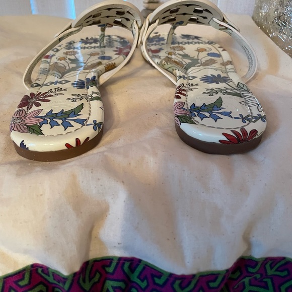 Tory Burch Meadow Sweet Sandals - Picture 3 of 6